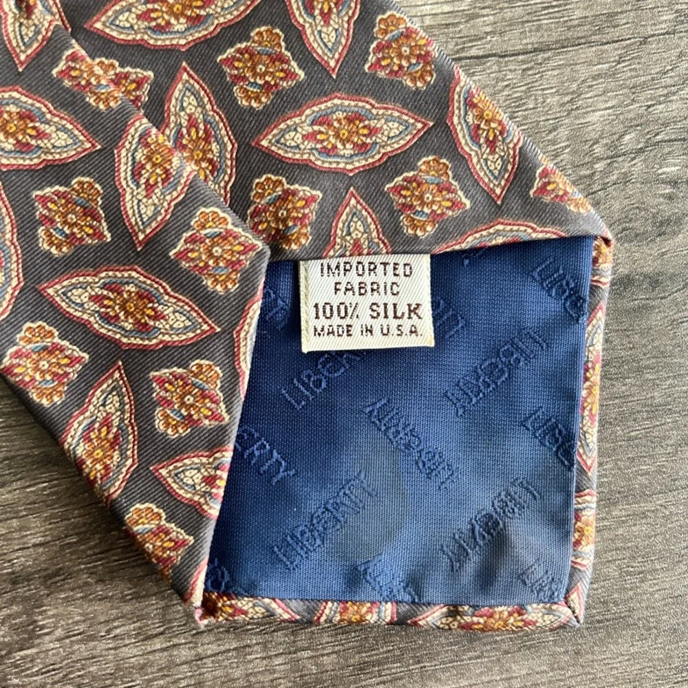 Liberty of London Mens Dark Academia Vintage‎ Necktie OS Grey Medallion Silk